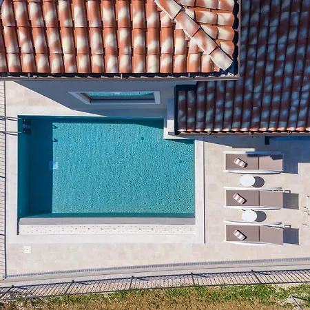 Skarline Villa Donje Baredine